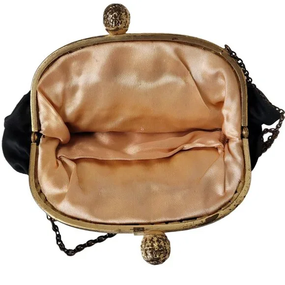 Vintage Black Kiss Lock Clasp Purse Hand Embroidered Rose Vines and Flowers - Picture 4 of 10